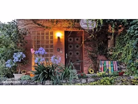 t2 meublé calme  parking gratuit  eau-edf inclus