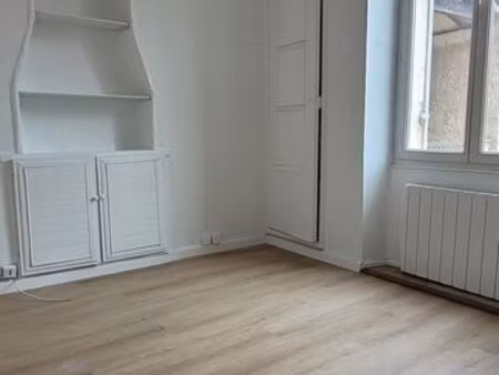 bel appartement t1 refait à neuf