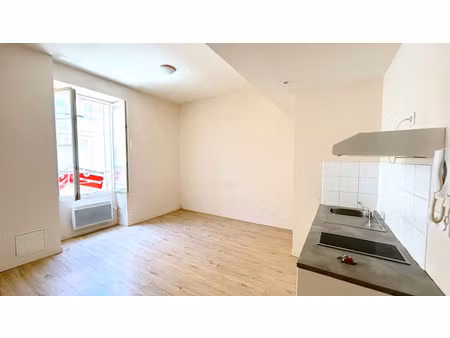 location appartement 2 pièces 35.39 m² à libourne (33500)  500 €