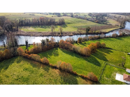 vivre au vert  à quelques minutes des commodités terrain à