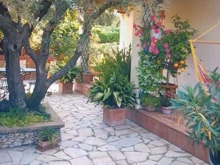 maison 5 pièces 93m2 avec jardin