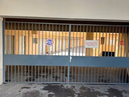 vends garage marseille 10 ème