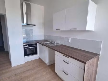 ? à louer appartement t3 refait à neuf en plein cœur d’oloron-sainte-marie