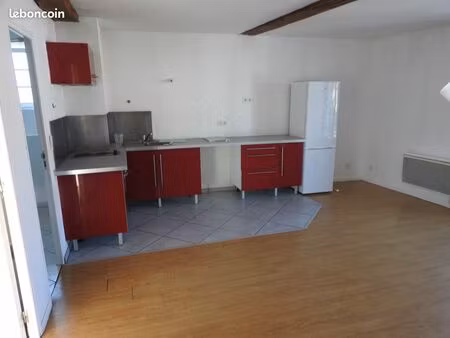 appartement de type f1 +bureau à nogent l'artaud