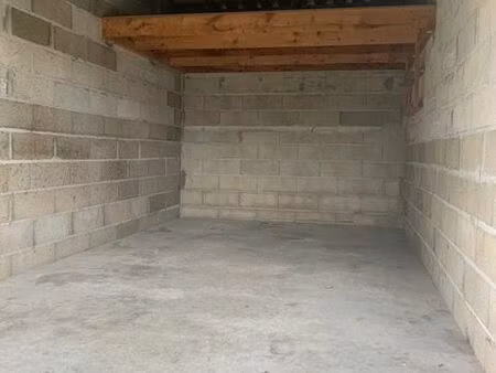 box de garage fermé