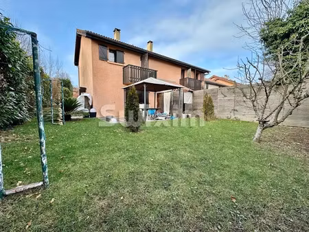 location meublée maison 4 pièces 96 m² à ferney-voltaire (01210)  2 300 €