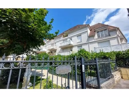 location appartement  26.12 m² t-1 à pontault-combault  709 €