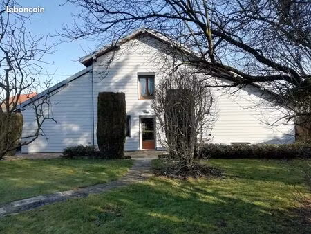 maison 6 pièces 230 m2