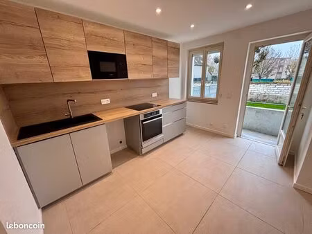 ? à louer – maison entièrement rénovée avec jardin – centre-ville de sens