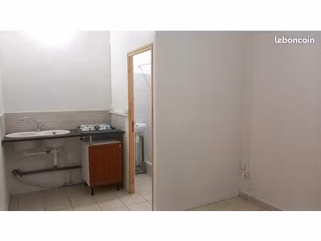 loue petit studio à montabo