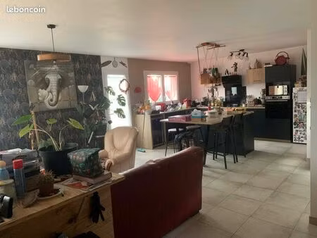 maison à louer le faou