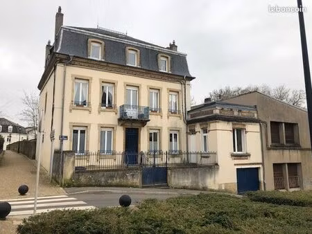 loue à briey haut f4