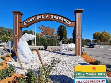 local professionnel à louer gonfaron 1 pièce(s) 366m2 2 560€/mois ht/hc