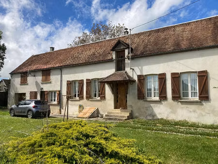 en exclusivite maison ancienne a renover avec gros potentiel