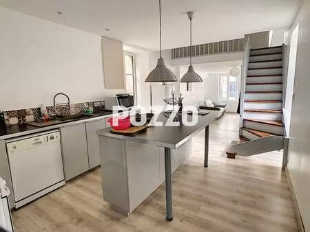 location appartement 3 pièces à villedieu-les-poeles (50800) : à louer 3 pièces / 81m² vil