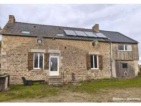 vente longère et corps de ferme à saint-pierre-des-nids (53370) : à vendre / 93m² saint-pi