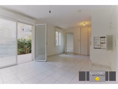 dourdan - appartement 2 pièces avec jardin privatif - parking