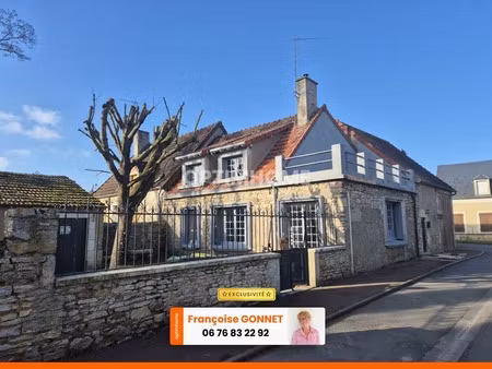 maison de village - 110 m² - 5 pièces - grange attenante - 122 000 €