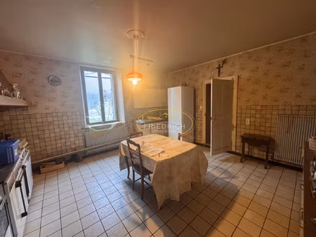 maison de village avec grange a renover