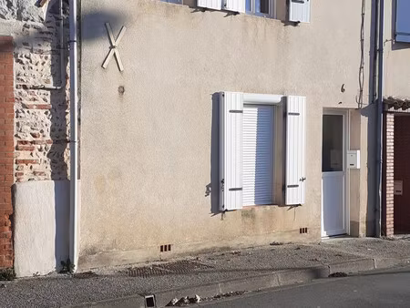 maison renovee et fonctionnelle avec jardin