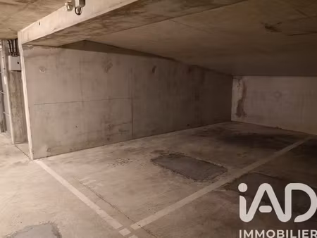 vente parking/box undefined m²