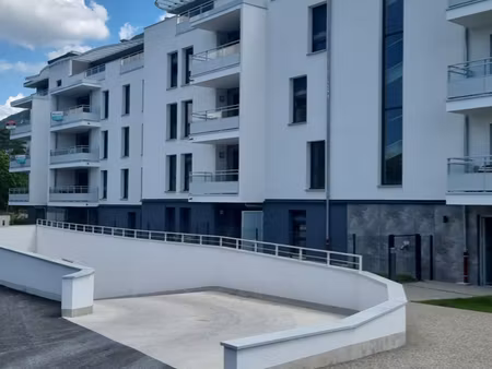 parking / box 0 pièces 14 m² à louer étrembières 74100 ? | era immobilier