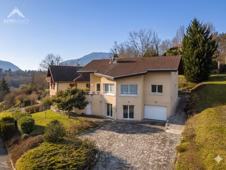 maison 5 pièces 180 m2