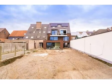 ruim doorzonappartement nabij het centrum