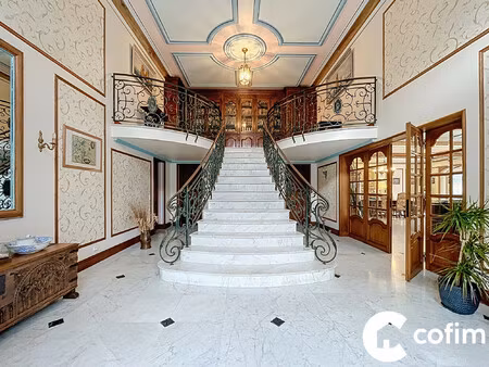 maison 349m² 5 chambres nombreuses dépendances pau