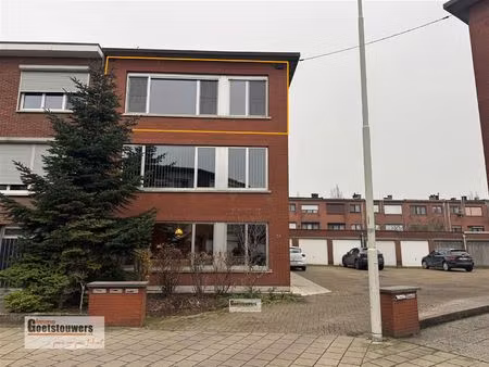 appartement te koop in merksem met 2 slaapkamers