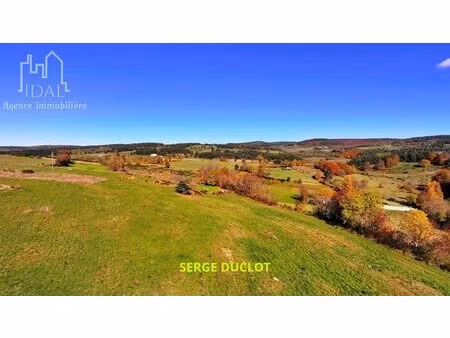 vente terrain 1200 m2 à saint-denis-en-margeride