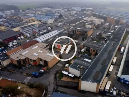 local d'activité a louer