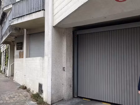 vente garage et parking à bordeaux (33000) : à vendre / 15m² bordeaux
