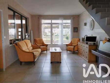 vente maison à saint-pey-de-castets (33350) : à vendre / 213m² saint-pey-de-castets