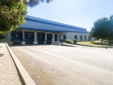 location local d'activités lisses 91090