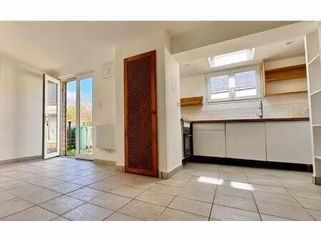 maison plourin m² t-2 à vendre  149 800 €