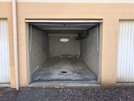 garage 17m2 anglet centre