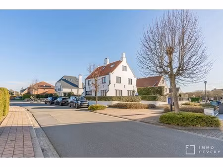 huis te koop in knokke-heist met 5 slaapkamers