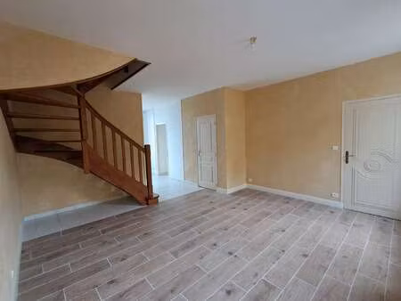 location appartement 3 pièces à férel (56130) : à louer 3 pièces / 69m² férel