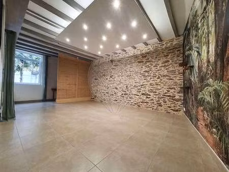 location bureaux et commerces à carquefou (44470) : à louer / 49m² carquefou