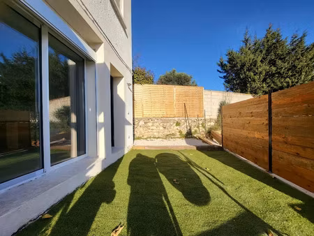 vente appartement 2 pièces 40 m² à saint-mitre-les-remparts (13920)  185 000 €