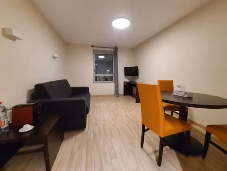 location meublée appartement 2 pièces 38 m² à gaillard (74240)  1 800 €