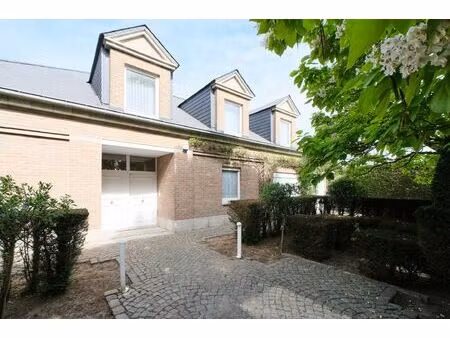 villa à vendre avec garage et terrasse   rhode-saint-genèse (rbu95089)