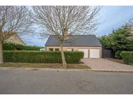 maison individuelle spacieuse avec deux chambres  une salle