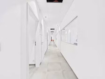 bureaux à louer dans un établissement entièrement neuf!