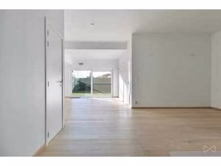 local commercial bénéficiant d'un emplacement exceptionnel