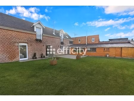 maison 9 pièces - 177 m²