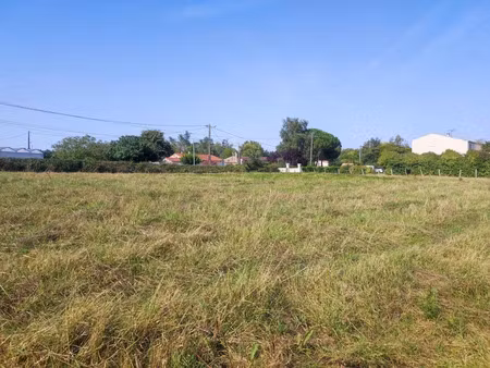 vente terrain à batir 1791 m² à gémozac (17260)  48 975 €