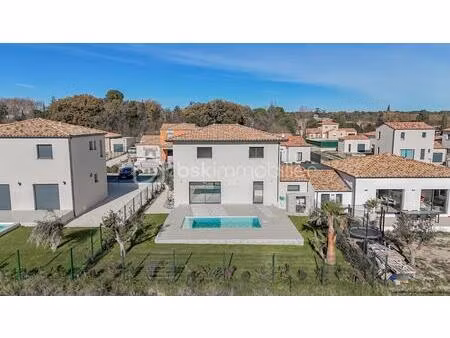 maison contemporaine de 130 m² à arpaillargues-et-aureillac