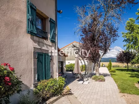 vente locaux professionnels 600 m² à aubusson-d'auvergne (63120)  884 000 €